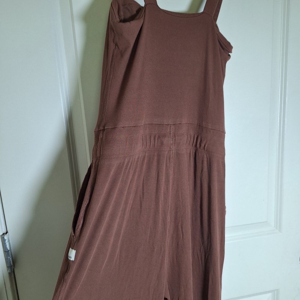 Vuori Lux At Ease Women's Jumpsuit Size Medium - Picture 4 of 5
